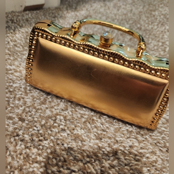 Vintage 1930s Gold Clutch with Rhinestone detailing and gold chain - Picture 5 of 11